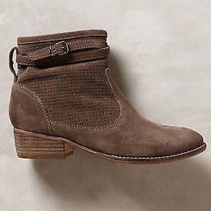 Anthropologie Boots 7 SEYCHELLES Booties OUTBACK Buckle Suede Strap NEW